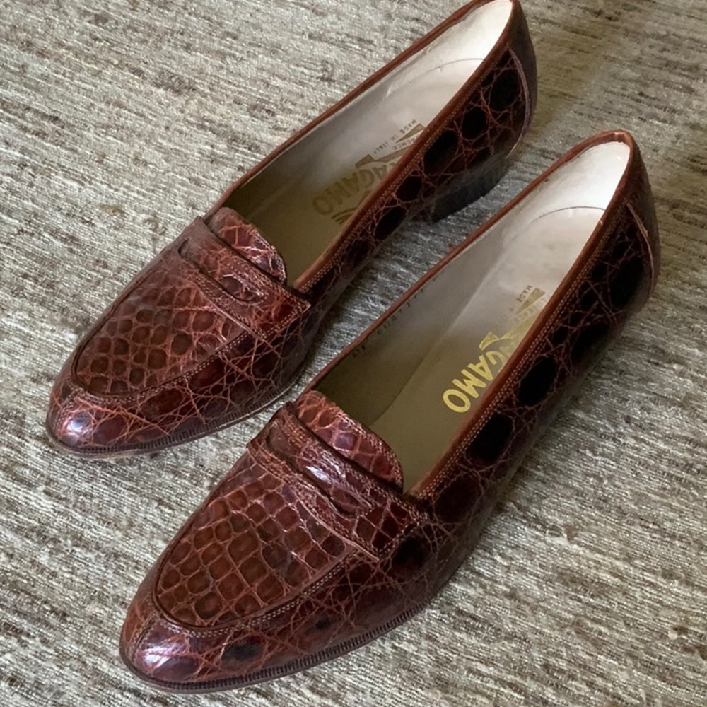 FERRAGAMO genuine ALLIGATOR cognac loafer/pumps